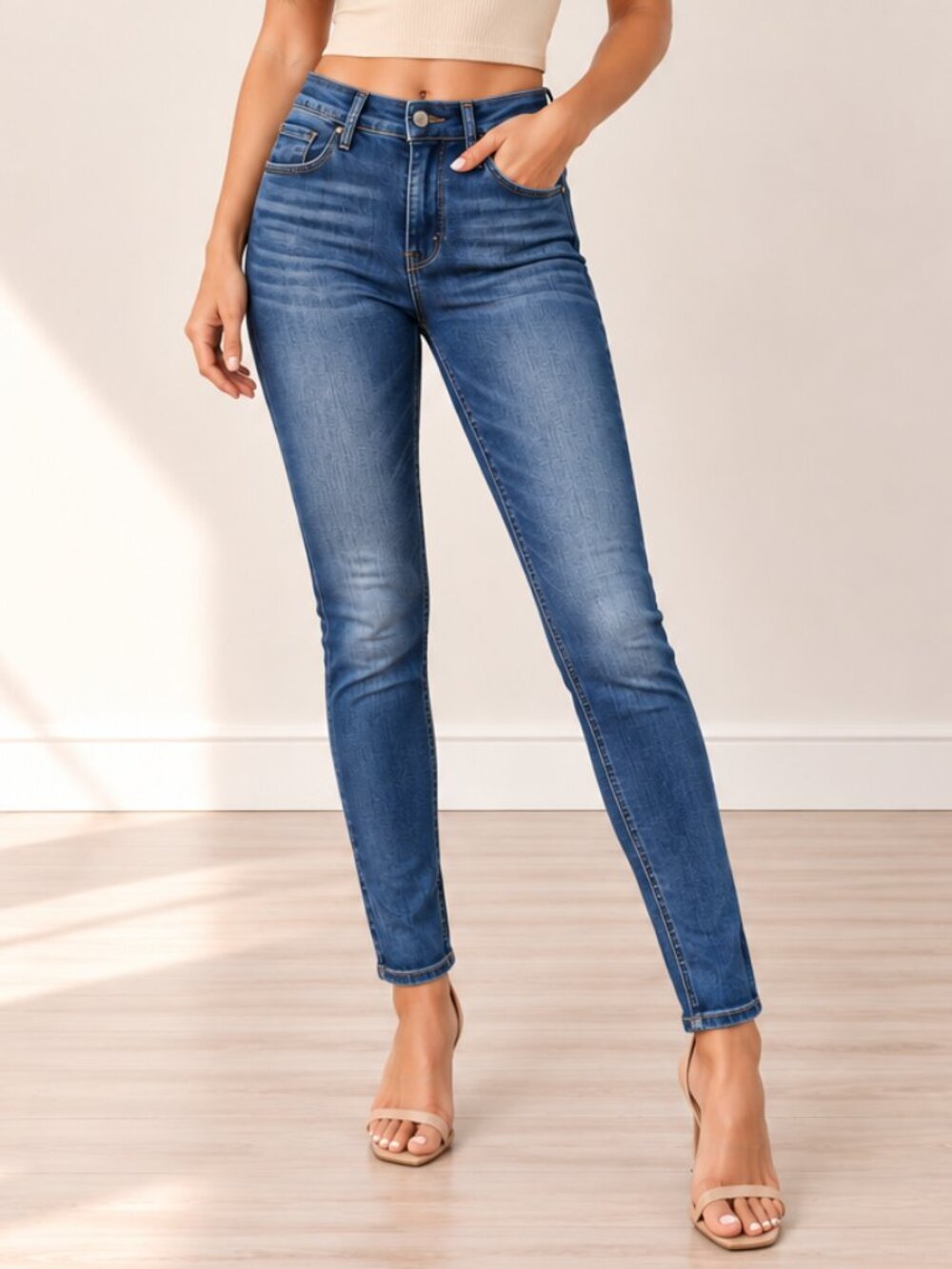 Vince Dylan Skinny Jeans Light Wash Stretch Denim  (Size: 27)